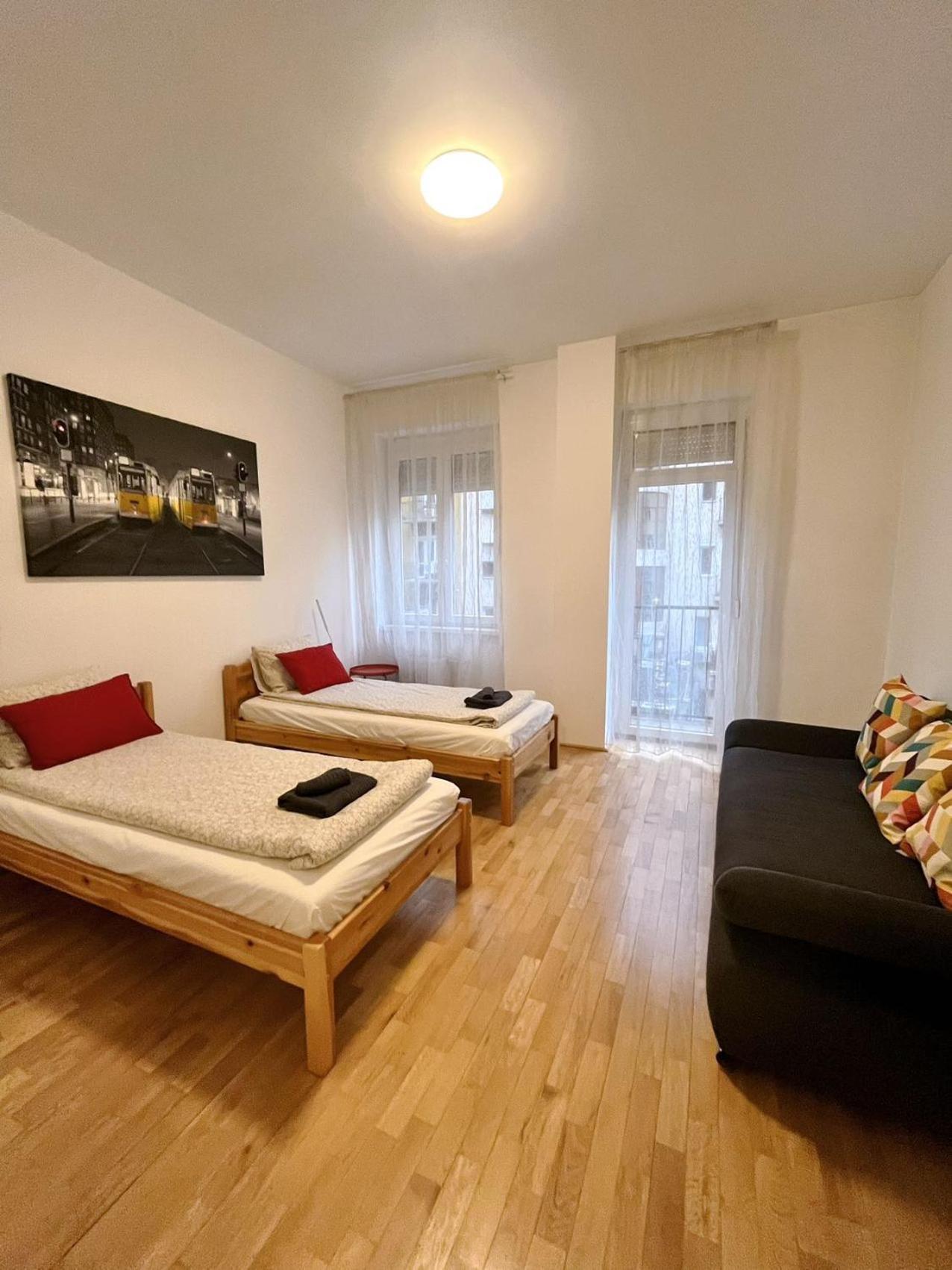 Boutique Family In The Heart Of City Apartment *